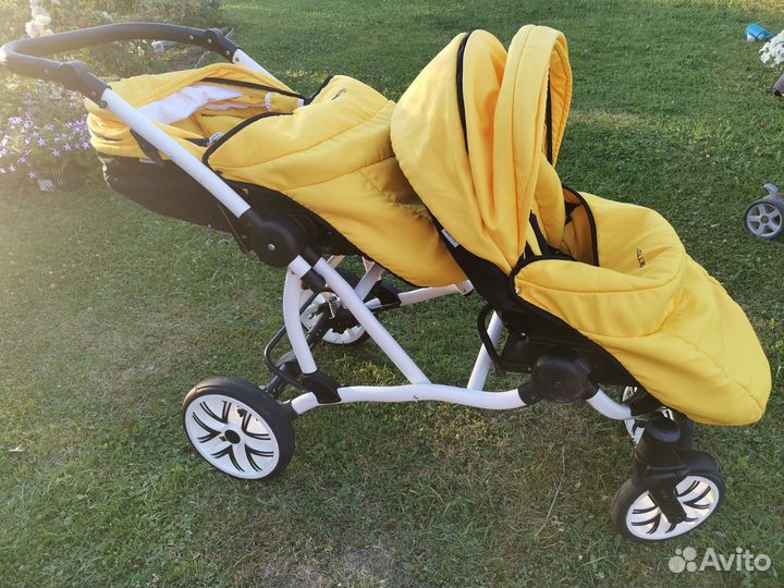 Коляска для двойни для погодок
