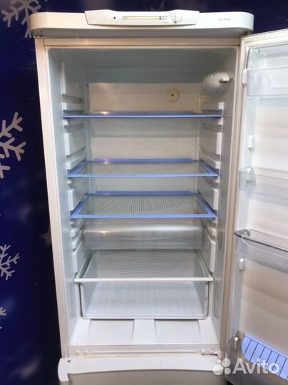 Холодильник 1. 85. Рабочий