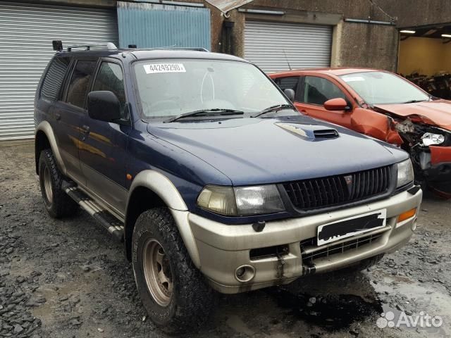 Разбор на запчасти Mitsubishi Montero Sport / Paje