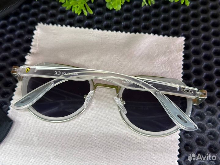 Солнцезащитные очки RAY-BAN