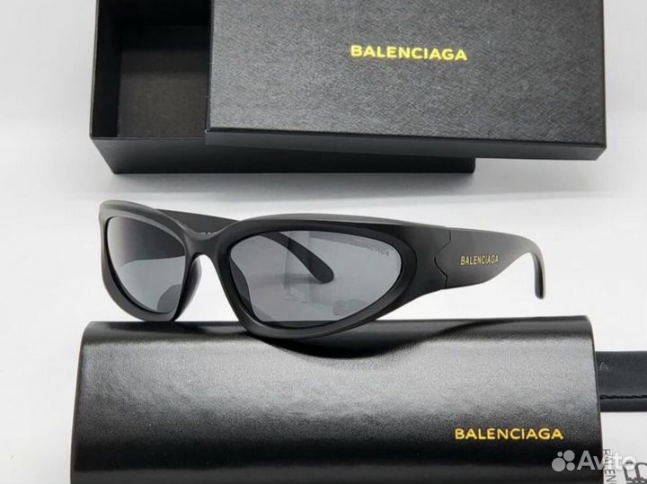 Солнцезащитные очки balenciaga