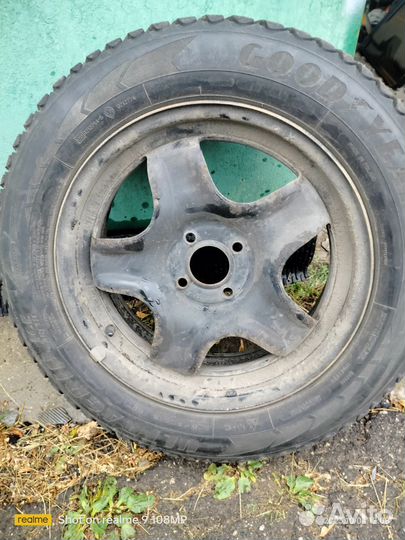 Goodyear Ultragrip Ice Arctic 205/60 R16