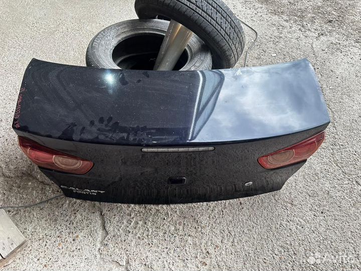 Крышка багажника Mitsubishi Lancer 10
