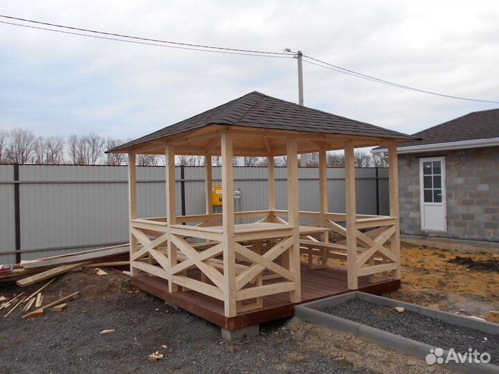 Бригада строителей