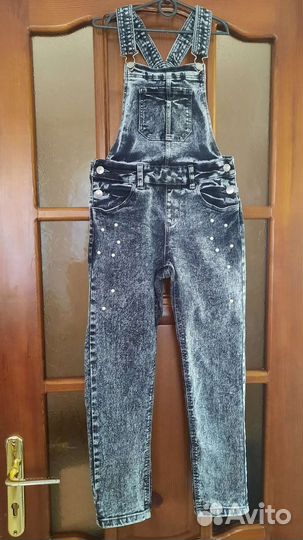 Джинсовый комбинезон для девочки