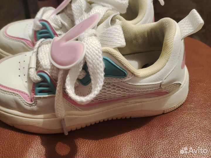 Кроссовки для девочки 34 размер