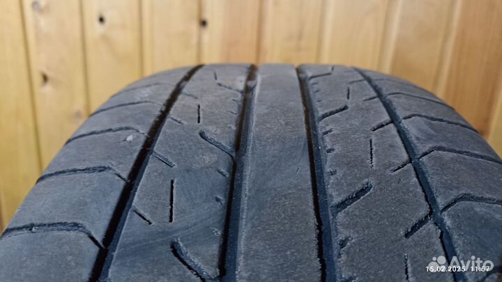 Toyo DRB 215/55 R17 94V