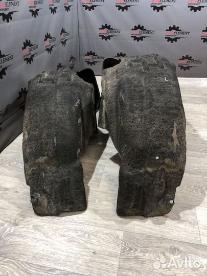 Подкрылок задний правый Ford Focus 3