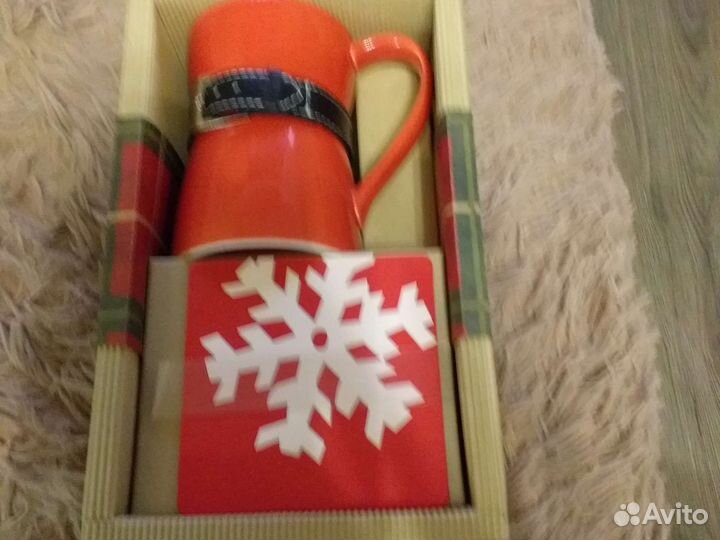 Набор : чашка с подставкой в подарочной коробке