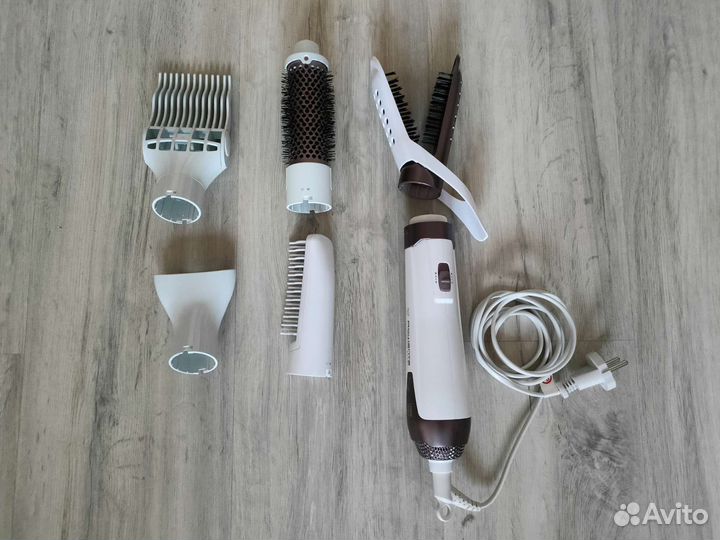 Фен-щетка Rowenta