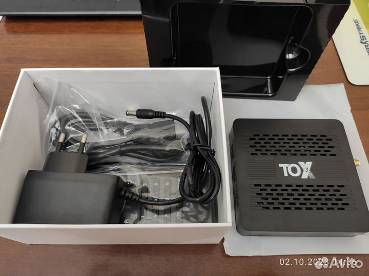 Android приставка Tox3 4гб/32гб (новая)