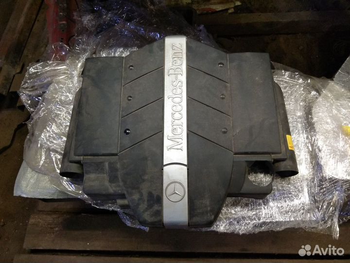 Корпус воздушного фильтра Mercedes M112