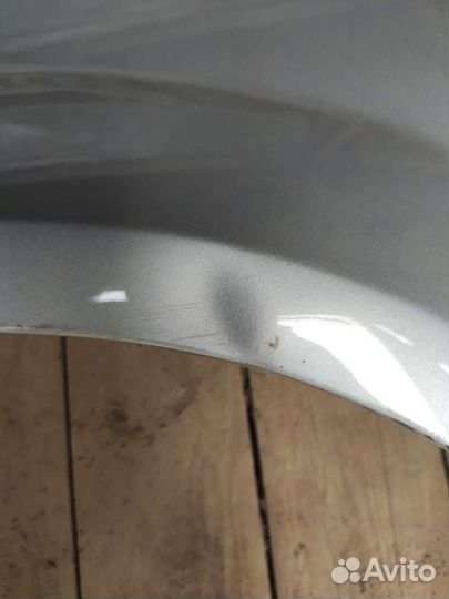 Переднее левое крыло Ларгус 2021 года