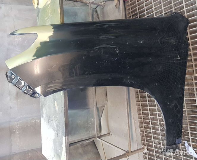 Крыло переднее левое Toyota Land Сriuser Prado