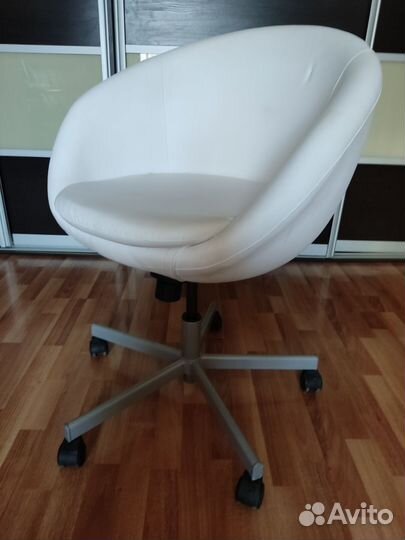 Skruvsta офисный стул икеа