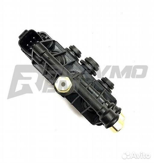 Блок клапанов пневмоподвески Land Rover Discovery