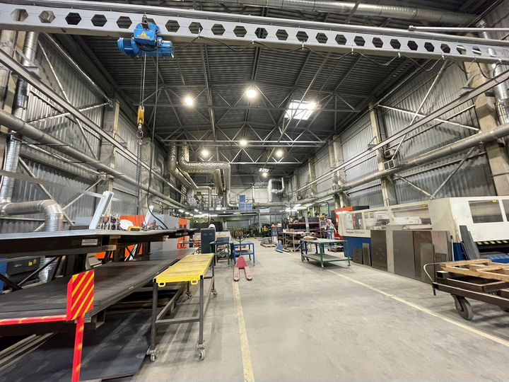 Склад/производство 2160 м2, кран балки