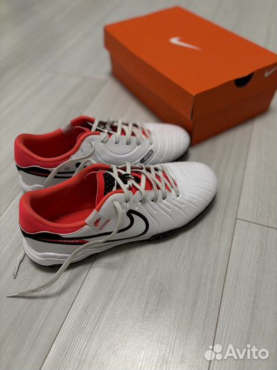 Сороконожки nike tiempo legend 10