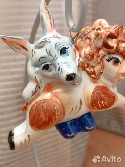 Лефортовский фарфор,ручная роспись, статуэтка