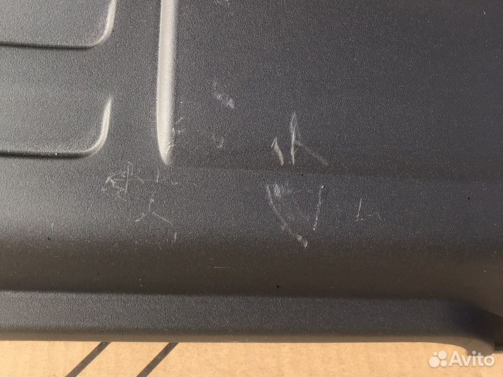 Крышка декоративная двигателя toyota avensis