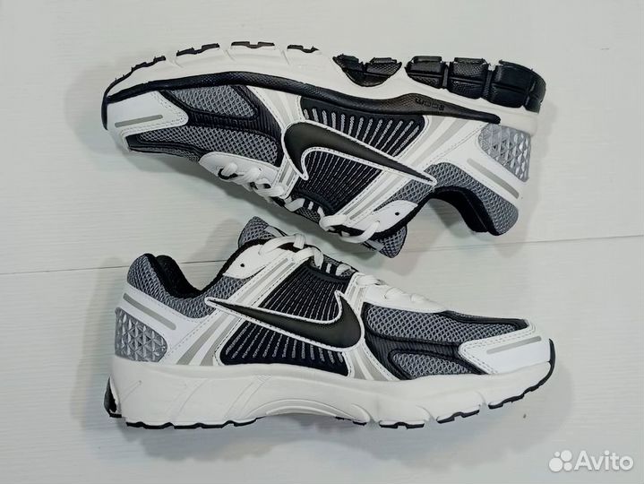 Кроссовки Nike Zoom Vomero 5