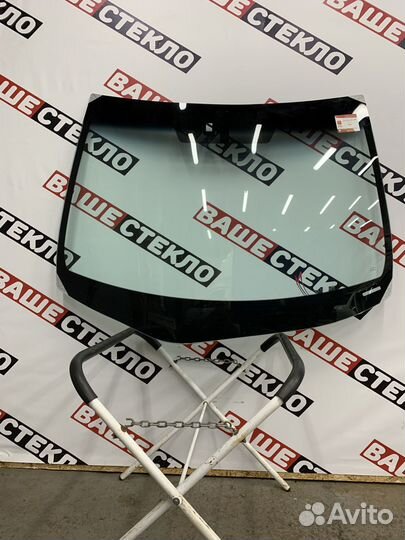 Лобовое стекло Lexus RX300 2