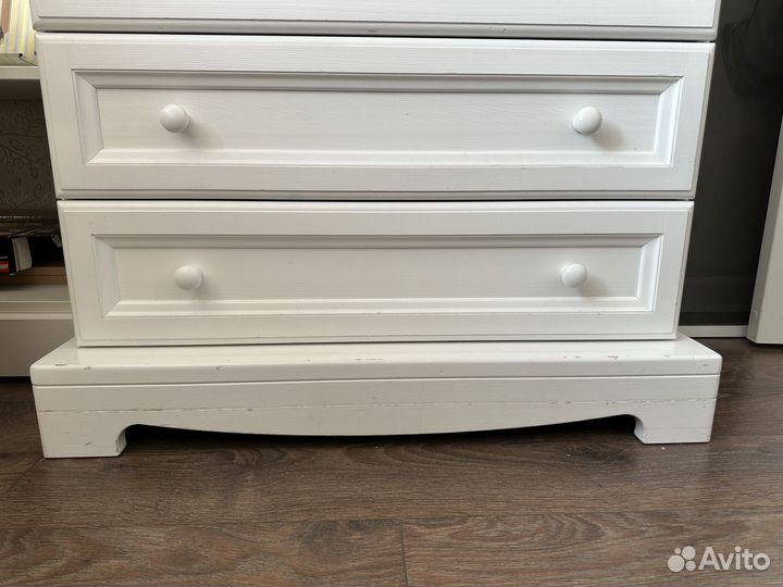 Комод из массива