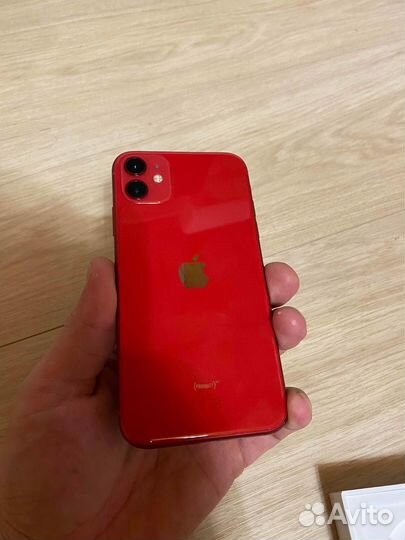 Телефон iPhone 11 64