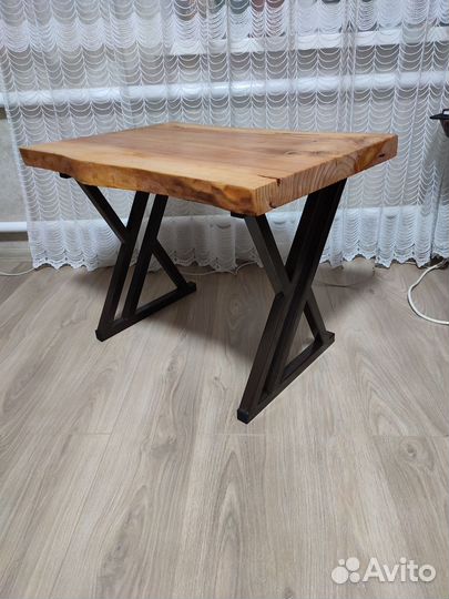 Журнальный стол