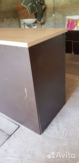 Стол для бизнеса