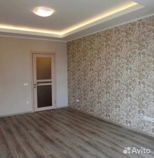 Поклейка обоев