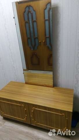 Трюмо с зеркалом