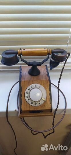 Старый телефон