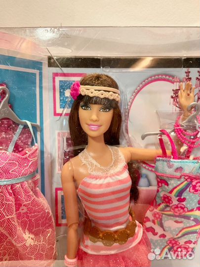 Barbie fashionistas 2011 Teresa