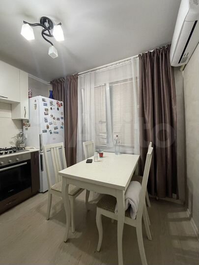 2-к. квартира, 62 м², 1/9 эт.