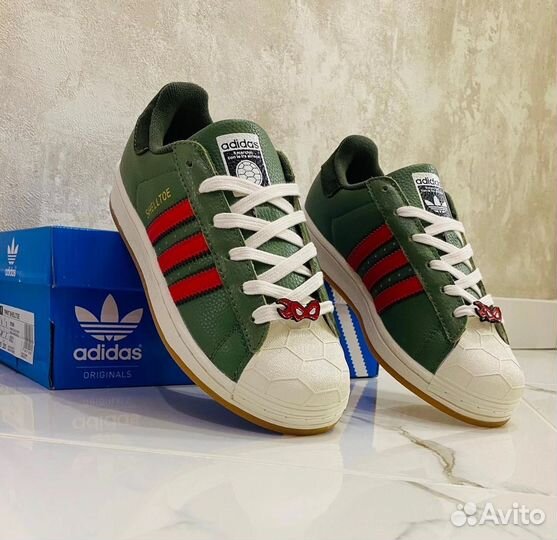 Adidas superstar shelltoe