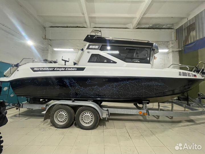 Оклейка лодок и катеров пленкой