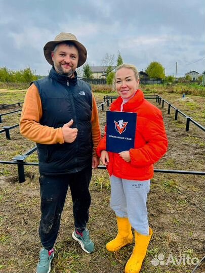 Монтаж свайного фундамента