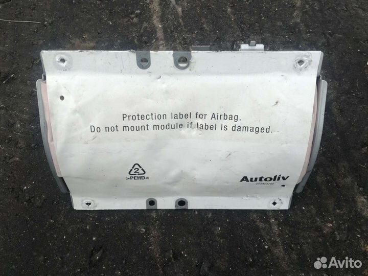 Подушка безопасности пассажира на volvo xc 90