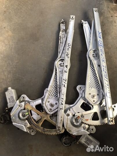 Стеклоподъемник toyota vitz левый