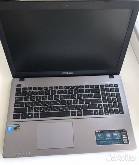 Ноутбук Asus X550J