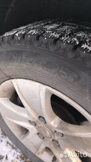 Bridgestone Blizzak MZ-03 205/65 R16
