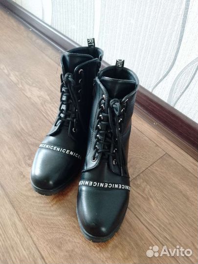 Ботинки женские