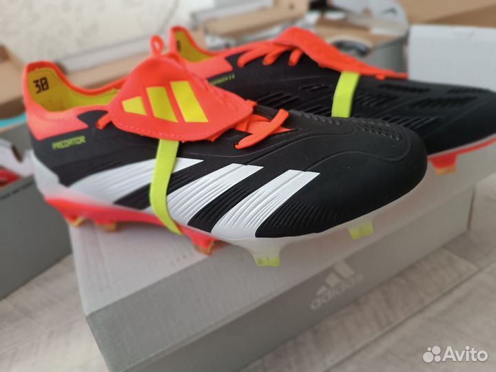 Бутсы adidas predator