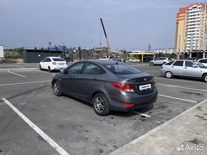 Hyundai Solaris 1.6 AT, 2011, 193 000 км