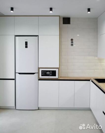 Стильный кухонный гарнитур