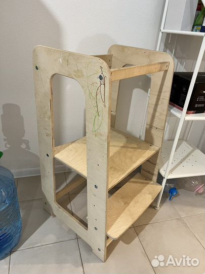 Башня помощника монтессори