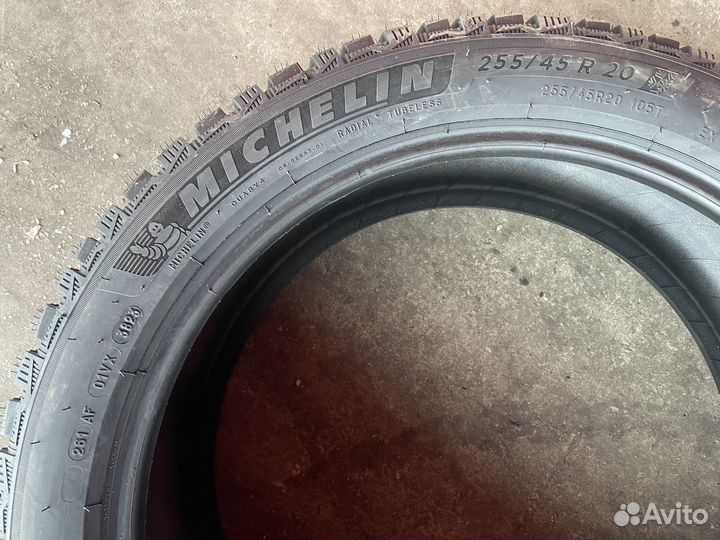 Michelin X-Ice North 4 SUV 255/45 R20 и 285/40 R20