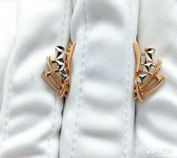 Золотые серьги