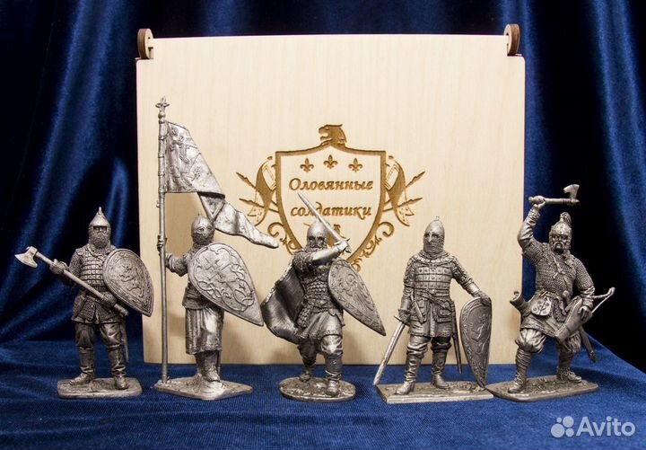 Оловянные солдатики / набор оловянных солдатиков